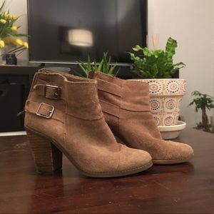 Jessica Simpson Clarah heeled ankle boot